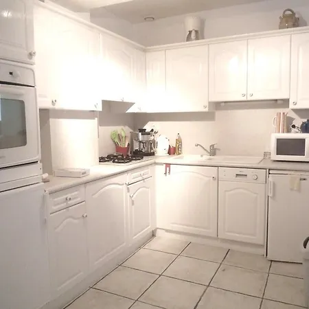 Joli T3 Centre Avec Terrasse- B9481 Biarritz
